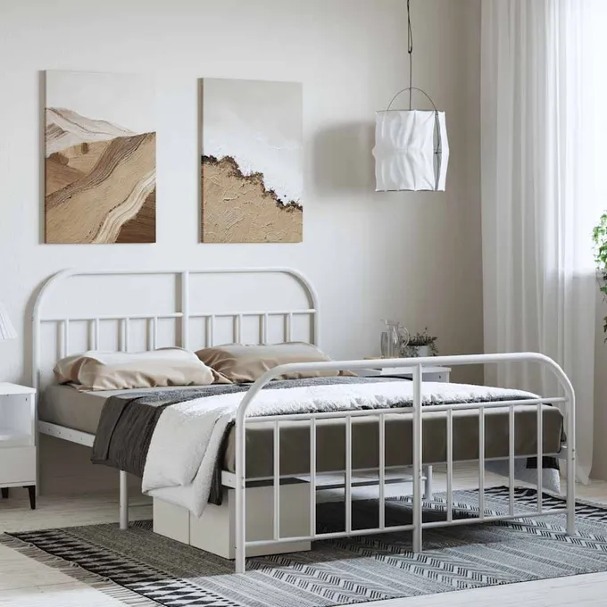 Sängram med huvudgavel och fotgavel vit metall 135x190 cm